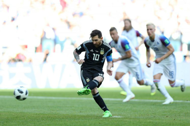 Góc chiến thuật Argentina – Iceland: “Xe buýt” siêu hạng, nỗi đau Messi - 2