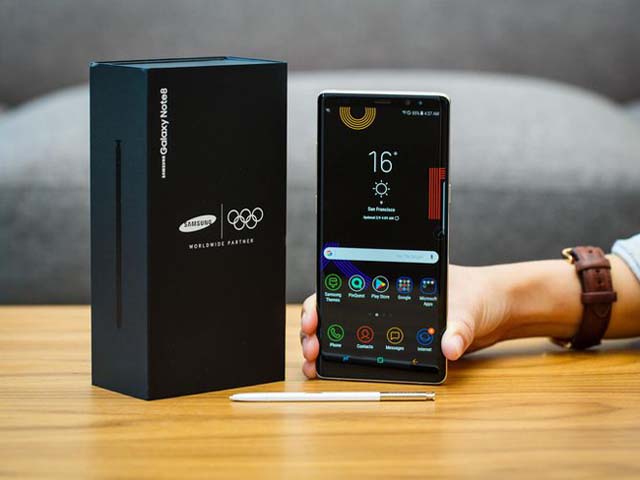 Những smartphone vinh hạnh được sử dụng chính thức tại các kỳ World Cup - Olympic