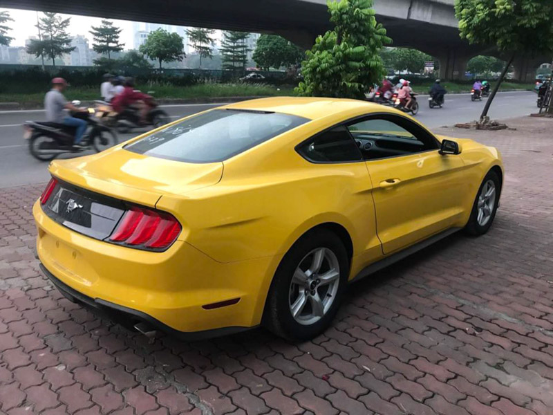 Ford Mustang 2018 về Việt Nam, giá không dưới 2 tỷ đồng - 5