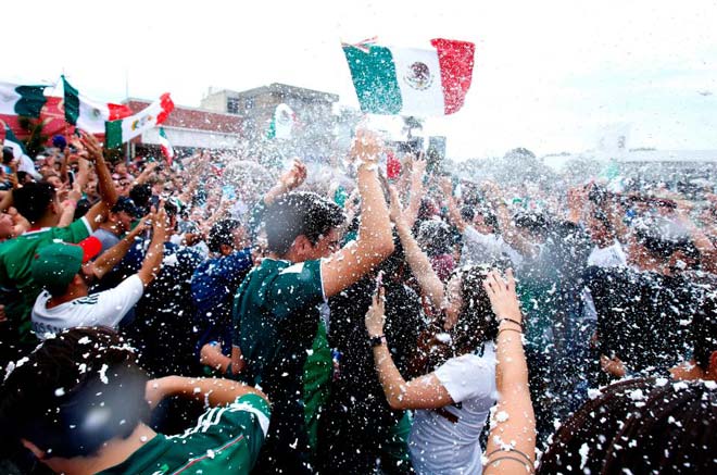 Choáng: Cú sốc World Cup, Đức – Mexico tạo địa chấn ở thủ đô Mexico - 1