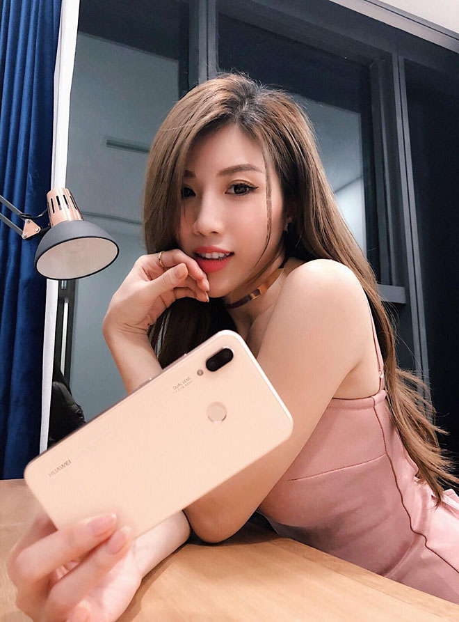 Mạng xã hội “rần rần” với sắc hồng Sakura Pink của Huawei Nova 3e - 1