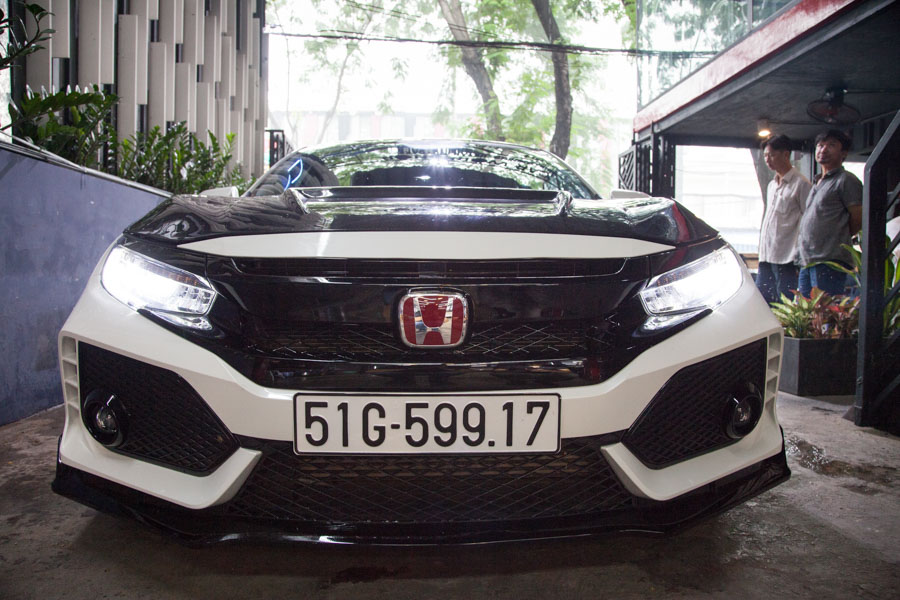 Ngắm Honda Civic độ phong cách Type R và dàn âm thanh khủng tại TP. HCM - 3