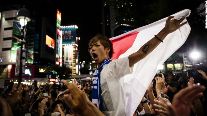 Nhật Bản chấn động World Cup: Triệu fan bùng nổ, rung chuyển &#34;xứ Phù Tang&#34; - 11