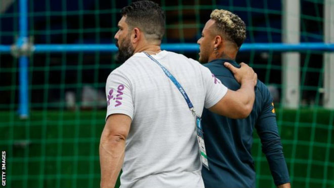 World Cup: Neymar dính hạn, cha vẫn “đi đêm” với Real, Ronaldo sôi máu - 1