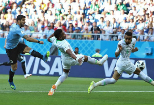 Chi tiết World Cup Uruguay - Saudi Arabia: Đá như đi dạo (KT) - 3