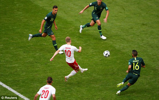 Đan Mạch - Australia: Siêu phẩm mở điểm, trọng tài &#34;gây bão&#34; (World Cup 2018) - 1