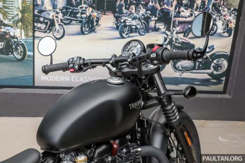 Bonneville Bobber Black 2018 có màu mới, giá 427 triệu đồng - 3