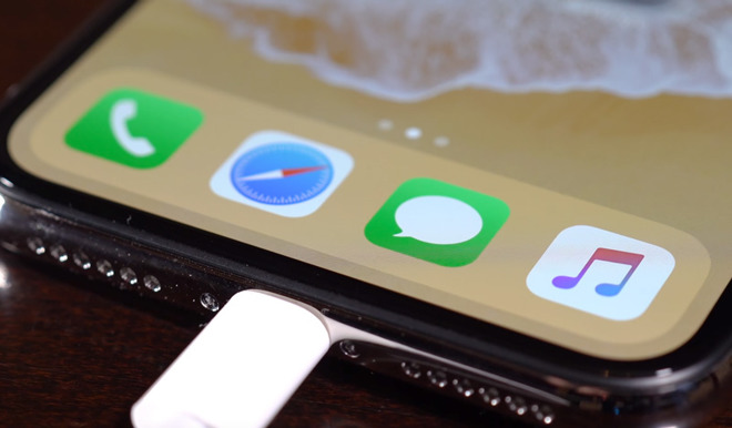 Apple cân nhắc việc không trang bị cổng kết nối cho iPhone X - 1