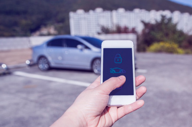 Công nghệ mở khoá xe hơi bằng điện thoại smartphone sắp ra mắt - 1