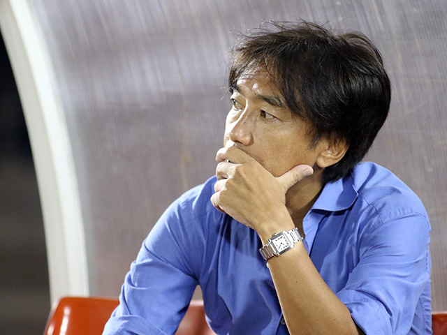 Thua "chung kết ngược" V-League, HLV Miura có từ chức?