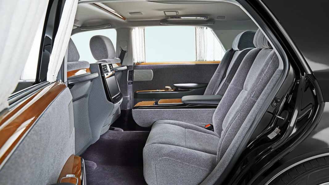 Toyota Century 2018: chiếc sedan sang nhất của Toyota có giá từ 4 tỷ đồng - 6