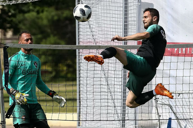 World Cup: Ronaldo - Bồ Đào Nha luyện &#34;không chiến&#34; quyết đấu thầy cũ - 9