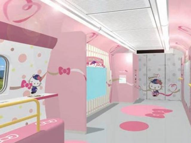 ”Hàng độc” tàu cao tốc Hello Kitty siêu dễ thương ở Nhật Bản
