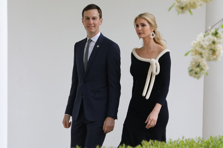 Làm việc không công tại Nhà Trắng, vợ chồng Ivanka Trump vẫn đút túi 82 triệu USD - 1