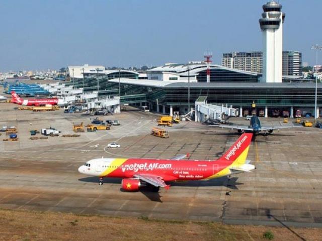Máy bay đi TP.HCM phải hạ cánh ở Đà Nẵng vì hành khách khó thở