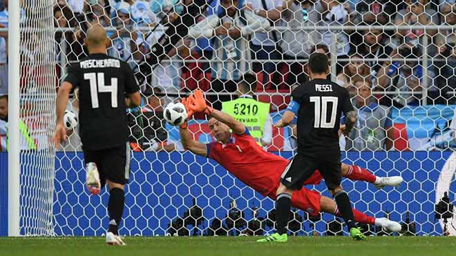 Argentina trước “cửa tử”: Messi &#34;gở miệng&#34;, từ giã sau World Cup 2018 - 2