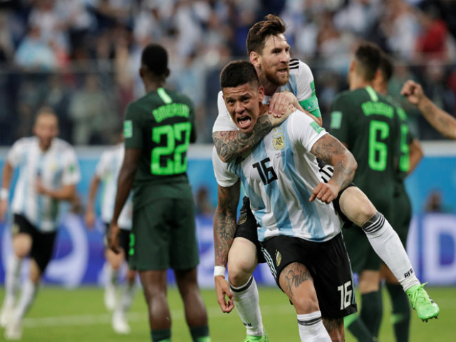 Argentina thoát "cửa tử": SAO MU rực sáng, bàn thắng phút 86 bằng vàng ròng