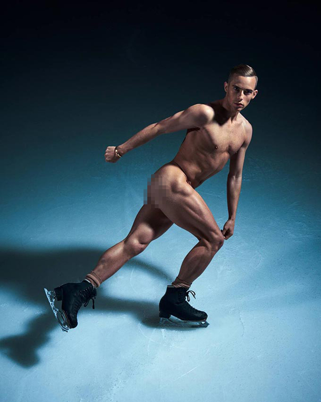 Vận động viên trượt băng nghệ thuật&nbsp;Adam Rippon tạo dáng cực chất.
