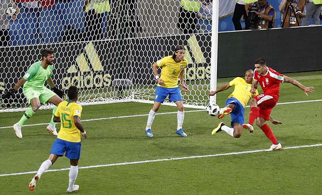 Brazil thoát hiểm World Cup: Neymar vô duyên, SAO Barca thầm lặng lên tiếng - 6