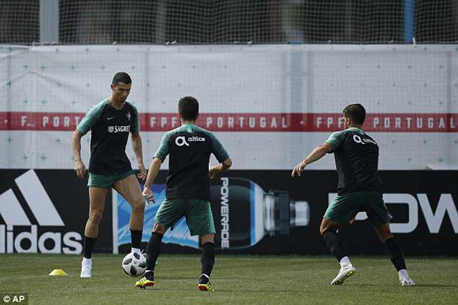 Ronaldo có &#34;siêu vũ khí&#34; dọa Suarez, Vua phá lưới World Cup là chuyện nhỏ? - 6