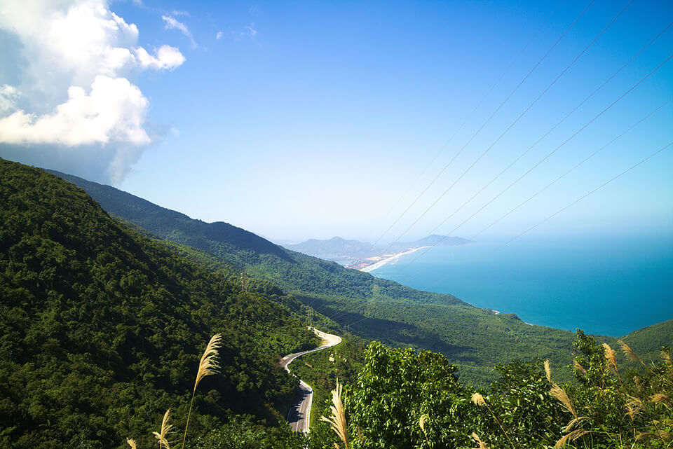 Đèo Hải Vân và Ninh Bình cùng được góp mặt trong top những thắng cảnh đẹp nhất Đông Nam Á - 3