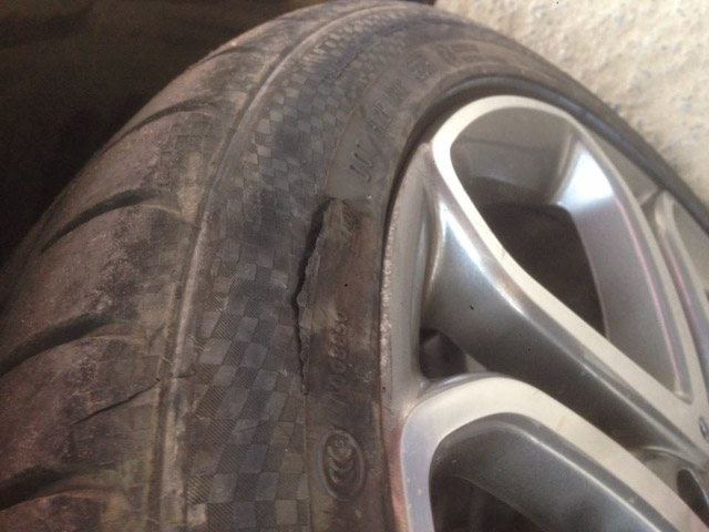 Những dấu hiệu nhận biết lốp xe của bạn cần phải thay mới - 1