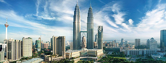 Kuala Lumpur, Malaysia: Kuala Lumpur là thủ đô của Malaysia. Đây là một nơi tuyệt vời để ghé thăm bởi nền kiến trúc độc đáo từ lịch sử đến hiện đại.