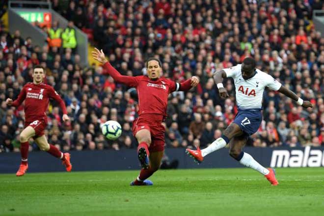 Đua vô địch với Man City: Liverpool nhận tin dữ về hậu vệ đắt nhất thế giới - 2