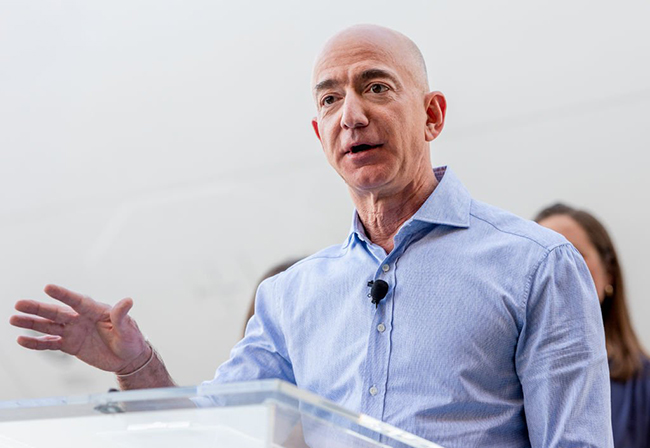 Năm 2019 ở độ tuổi 55, Bezos hiện là người giàu nhất trong lịch sử hiện đại với tài sản ròng trị giá 150 tỷ USD. Vào tháng 9, Amazon đã nhanh chóng trở thành công ty thứ hai của Hoa Kỳ đạt được mức định giá hơn 1 nghìn tỷ USD