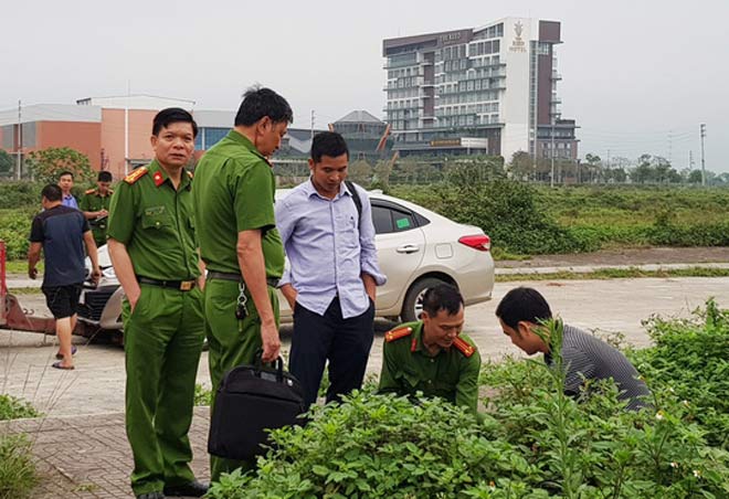 Vụ thanh niên đè bạn gái xuống đường rồi đâm chết: CSGT đứng nhìn phải tường trình - 2