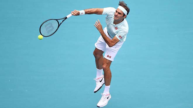 Tin thể thao HOT 4/4: Federer tiết lộ về 2 cú đánh sở trường - 1