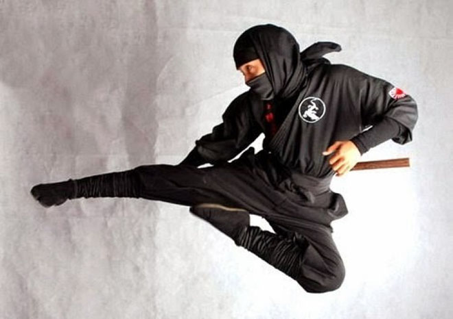 Sửng sốt bí mật Ninja Nhật: 3 ngày đi 563km, &#34;nhún nhẹ&#34; qua tường 2m - 1