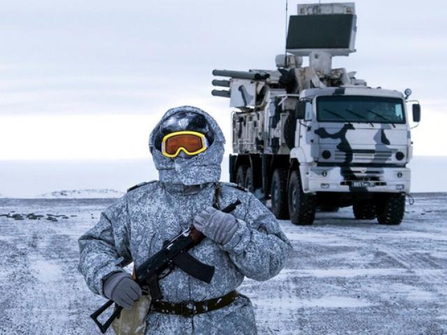 Nga đưa hàng loạt tên lửa, binh sĩ đến căn cứ ở Bắc Cực làm gì?