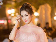 Đời sống Showbiz - Vướng tin đồn đã ly hôn sau 9 năm mặn nồng, Á hậu Thuỵ Vân lên tiếng