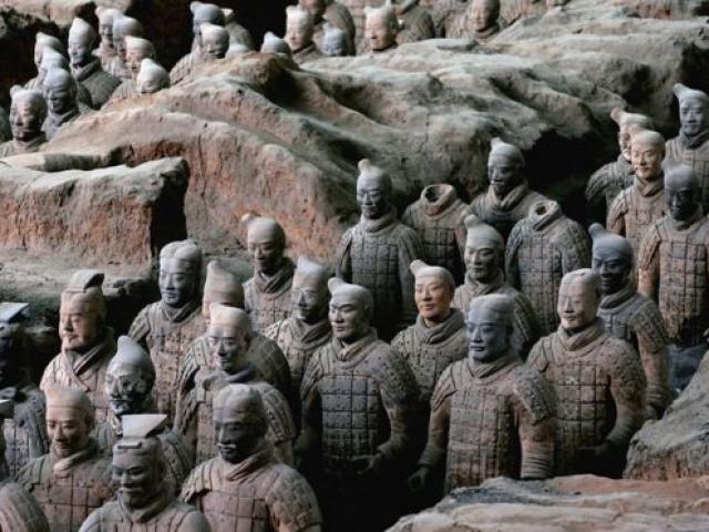 Vũ khí sáng loáng suốt 2.000 năm của đội quân đất nung bảo vệ Tần Thủy Hoàng