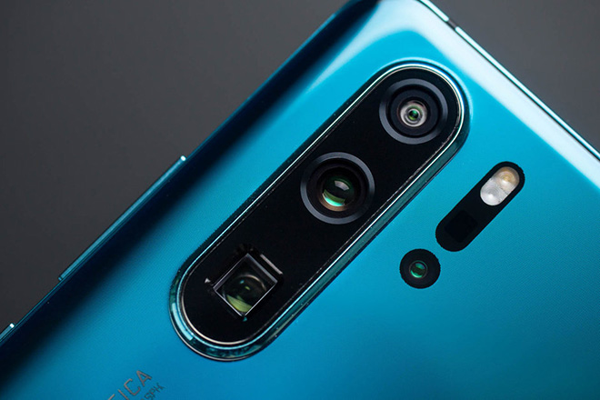 Apple thua xa Huawei và Samsung về linh kiện máy ảnh - 1