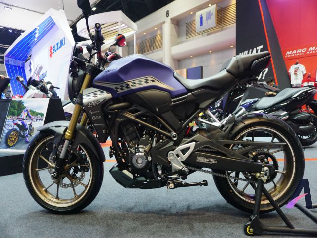 Quá đẹp 2019 Honda CB300R Navy Street Racer giá 118 triệu đồng