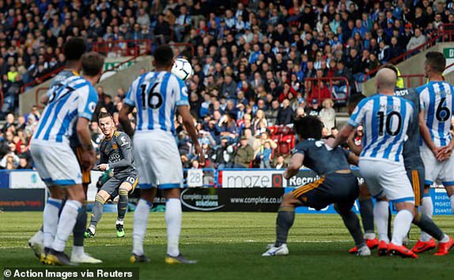 Huddersfield - Leicester City: Vardy bùng nổ, bữa tiệc tưng bừng - 1