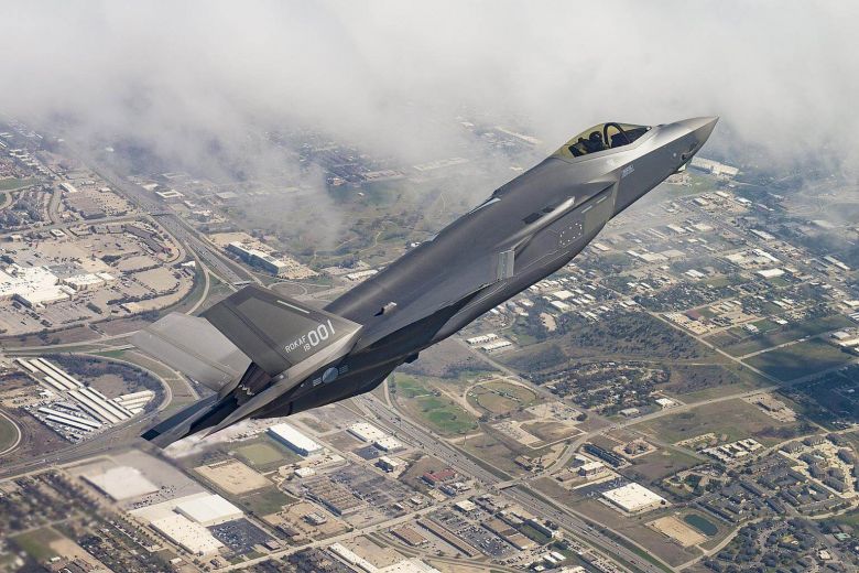 Hàn Quốc tiếp nhận tiêm kích F-35, Triều Tiên cảnh báo “hậu quả thảm khốc” - 1