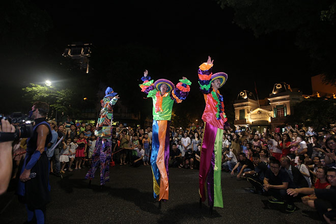 Carnival đường phố khuấy động Lễ hội Du lịch Biển Sầm Sơn 2019 - 1