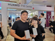 Thời trang Hi-tech - Người Việt xếp hàng mua iPhone, còn người Singapore trắng đêm chờ Huawei P30 Pro