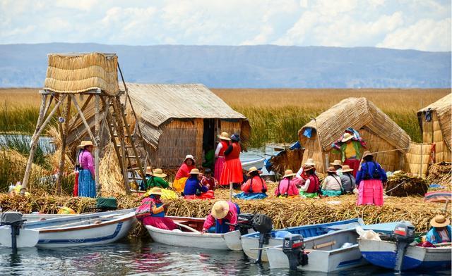 Hòn đảo dệt bằng cỏ trôi nổi trên biển suốt 1000 năm - 5