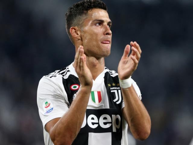 Trầm trồ Ronaldo: Tái xuất đấu Ajax, sắp được đặt tên cho sân vận động