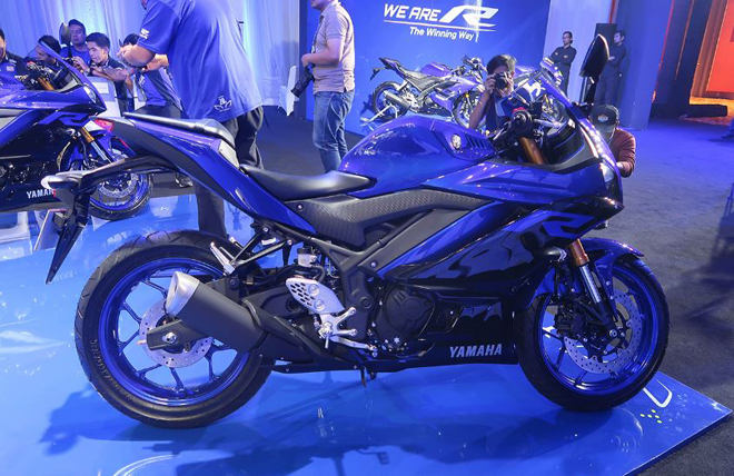 Yamaha YZF-R25 phát hành ở Việt Nam có gì khác với thị trường Đông Nam Á? - 1
