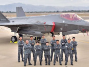 Thế giới - Vì sao tiêm kích F-35 Nhật mới nguyên gặp sự cố rơi xuống biển?