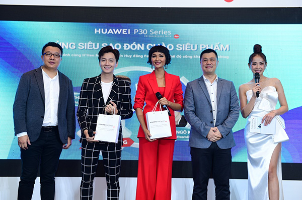 Huawei P30 Pro quá xịn, “cháy hàng” sáng ngày đầu mở bán - 5