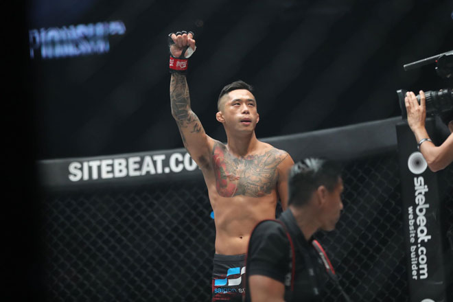 MMA châu Á: Martin Nguyễn tung đòn gối bay đẹp như mơ, giữ đai thế giới - 2