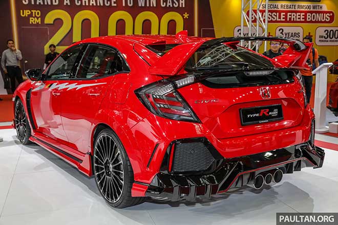 Với màu đỏ quyền lực Honda Civic Type R với bản nâng cấp bodykit từ Mugen - 2