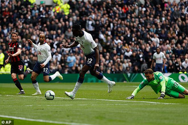 Trực tiếp Tottenham - Huddersfield: Sao Brazil có hat-trick ấn tượng (KT) - 7