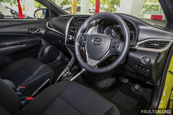 Toyota Yaris 2019 màu xanh chuối, bản nâng cấp nhẹ nhàng về thiết kế - 5